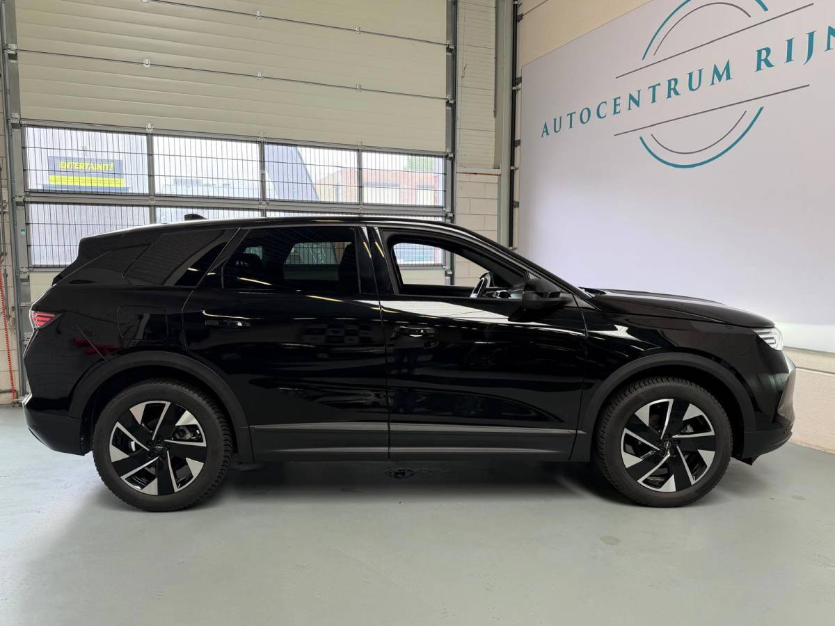 Opel Grandland Opel GRANDLAND 1.2 Turbo Hybrid GS, Panoramdak, Head up display, Camera, Stoel/Stuurverwarming