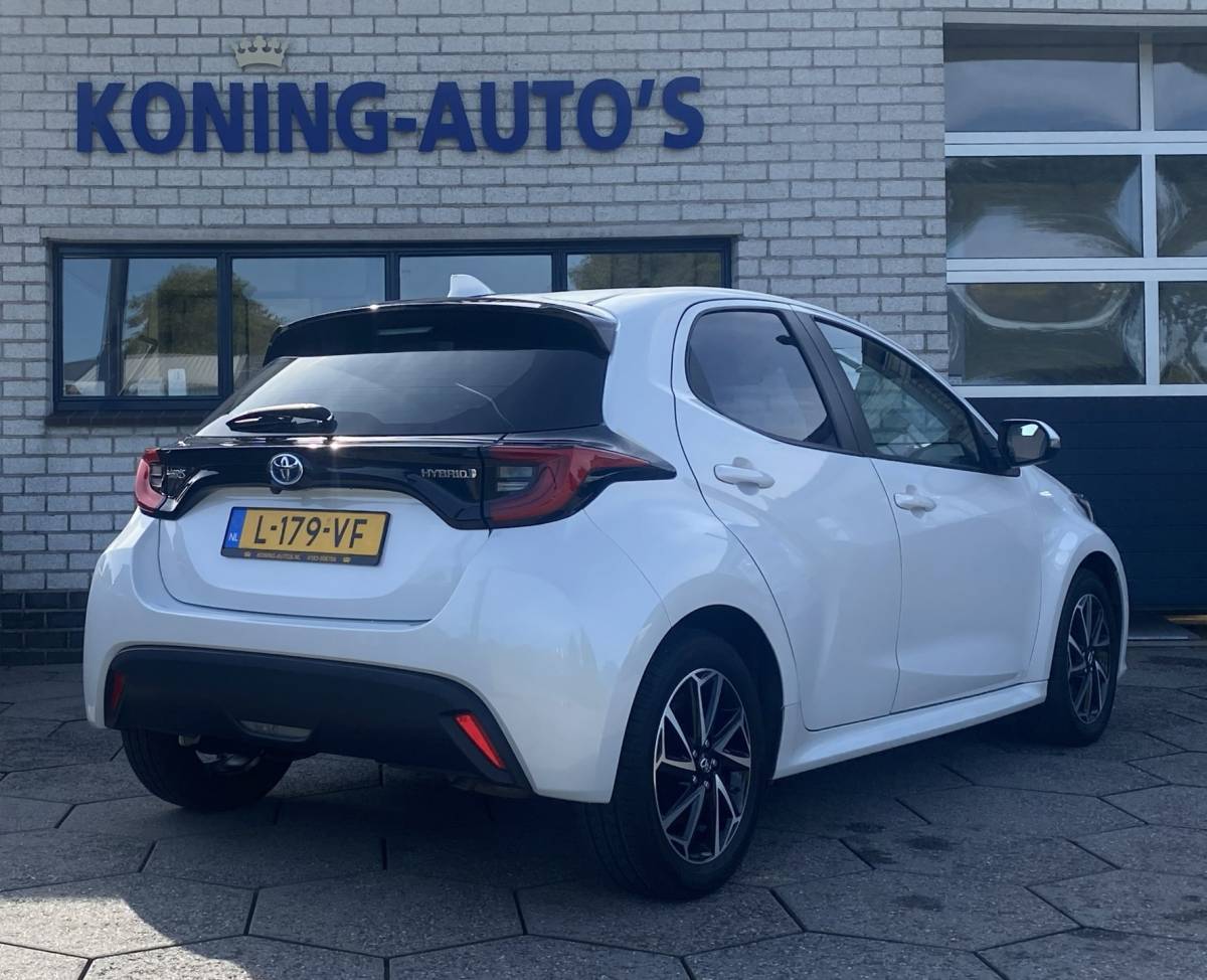Toyota Yaris Toyota Yaris 1.5 Hybrid Dynamic/ Virtual CP/ DriveAssist/ CarPlay/ Fabrieksgarantie/ NAP/ Dealeronderhouden