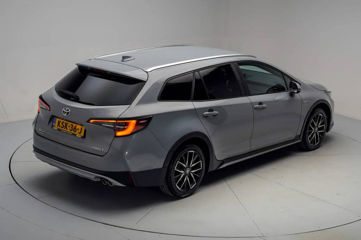 Toyota Corolla Touring Sports Toyota Corolla TOURING SPORTS 2.0 Hybrid Trek [ Camera Cruise Control Stoelverwarming ]