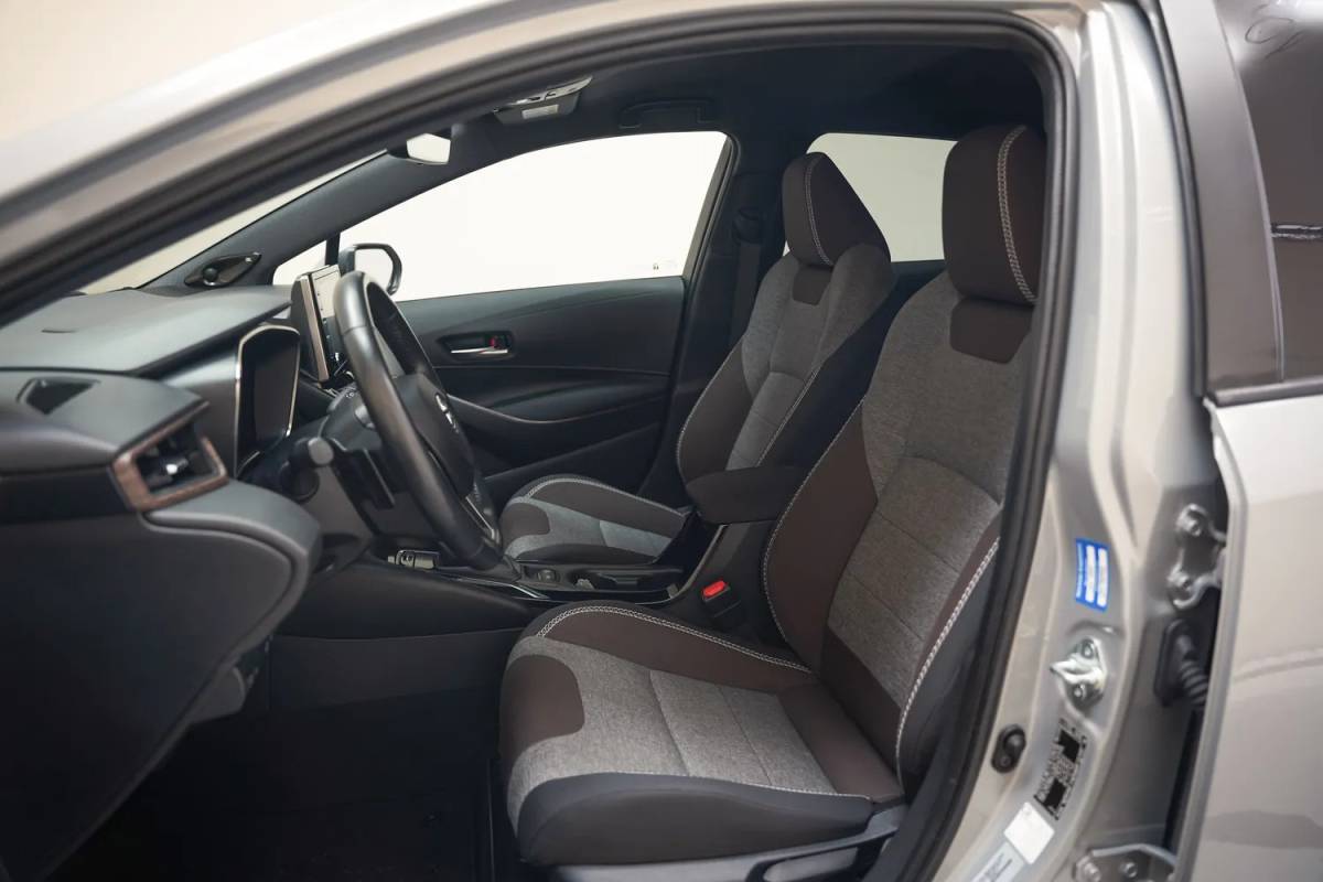 Toyota Corolla Touring Sports Toyota Corolla TOURING SPORTS 2.0 Hybrid Trek [ Camera Cruise Control Stoelverwarming ]