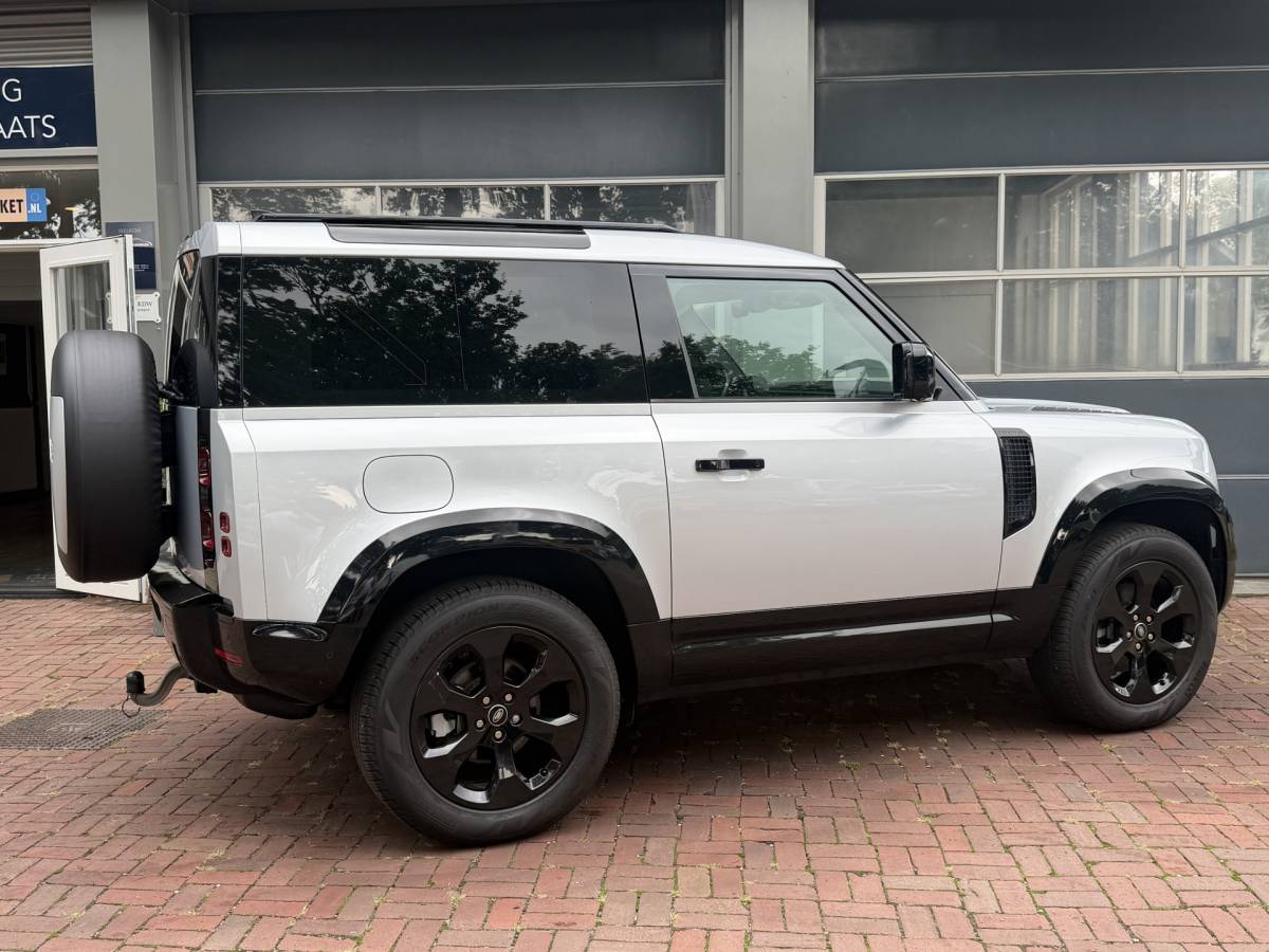 Land Rover Defender Land Rover Defender 3.0 D200 90 MHEV S Grijskenteken uit 2021 km 125.000
