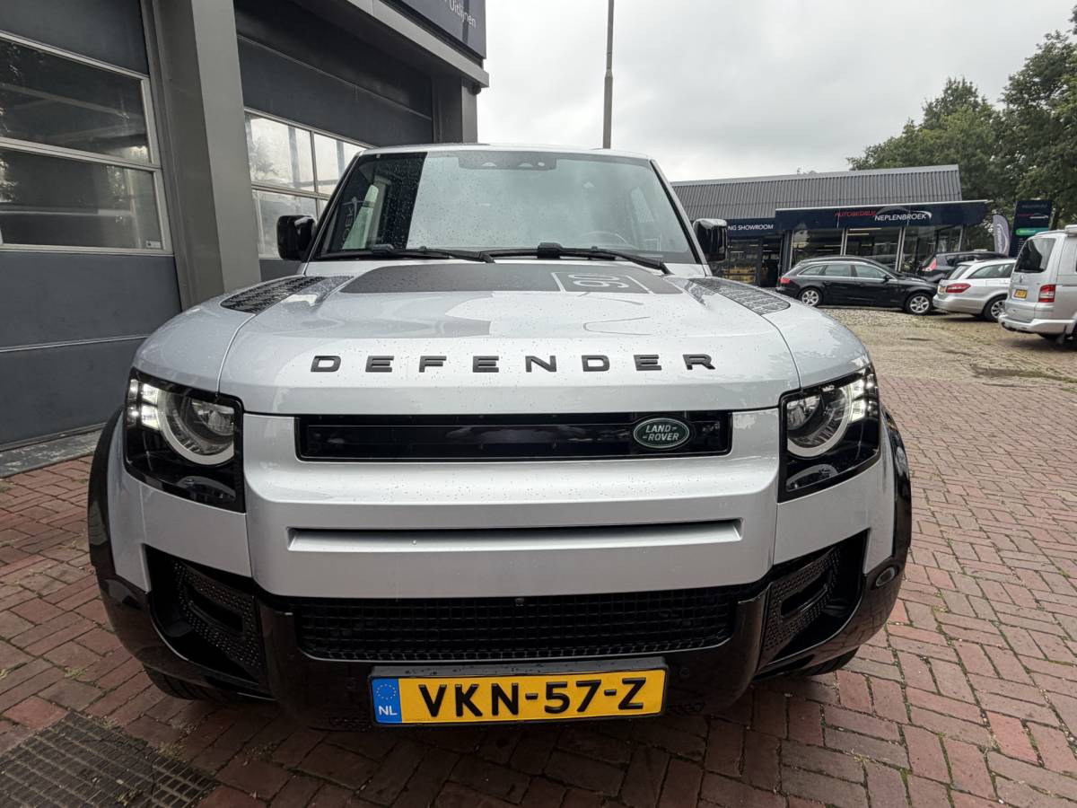 Land Rover Defender Land Rover Defender 3.0 D200 90 MHEV S Grijskenteken uit 2021 km 125.000