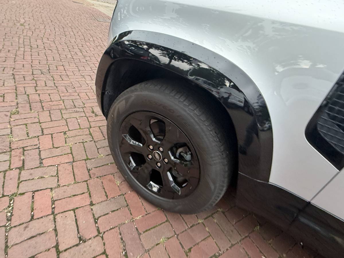 Land Rover Defender Land Rover Defender 3.0 D200 90 MHEV S Grijskenteken uit 2021 km 125.000
