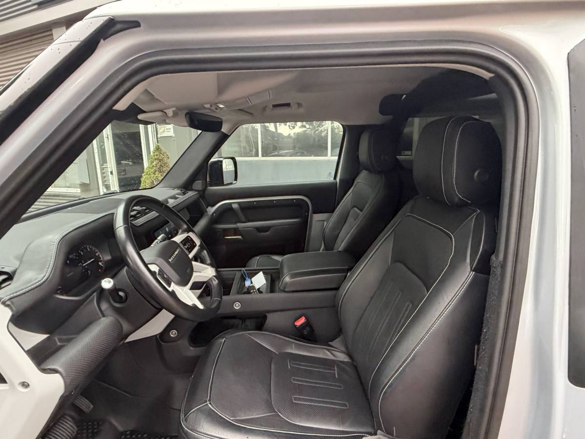 Land Rover Defender Land Rover Defender 3.0 D200 90 MHEV S Grijskenteken uit 2021 km 125.000