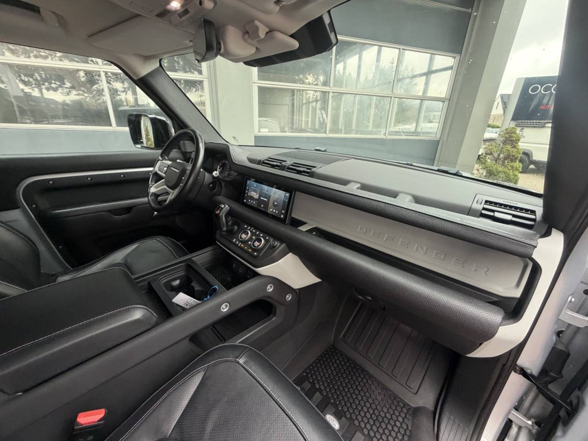 Land Rover Defender Land Rover Defender 3.0 D200 90 MHEV S Grijskenteken uit 2021 km 125.000