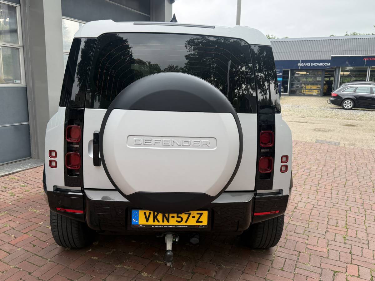 Land Rover Defender Land Rover Defender 3.0 D200 90 MHEV S Grijskenteken uit 2021 km 125.000