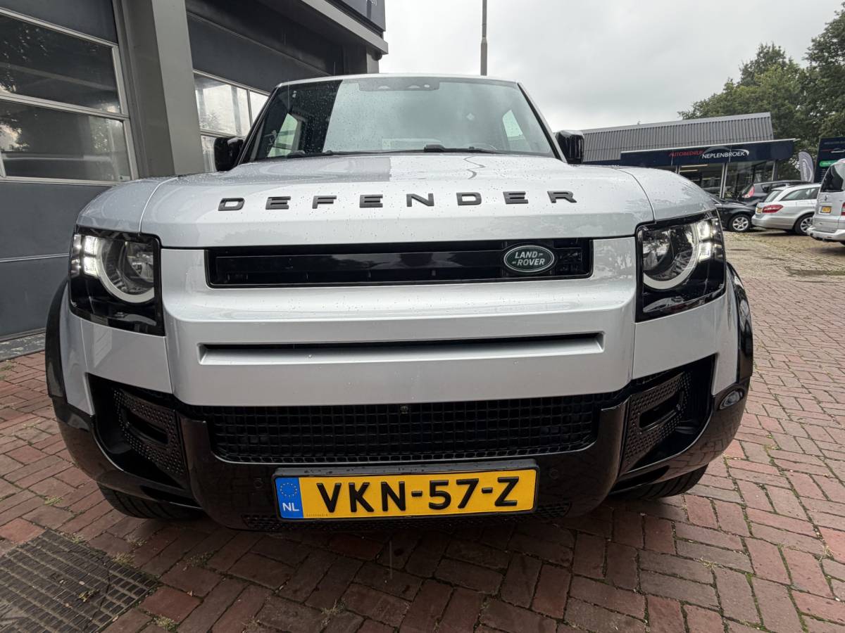Land Rover Defender Land Rover Defender 3.0 D200 90 MHEV S Grijskenteken uit 2021 km 125.000
