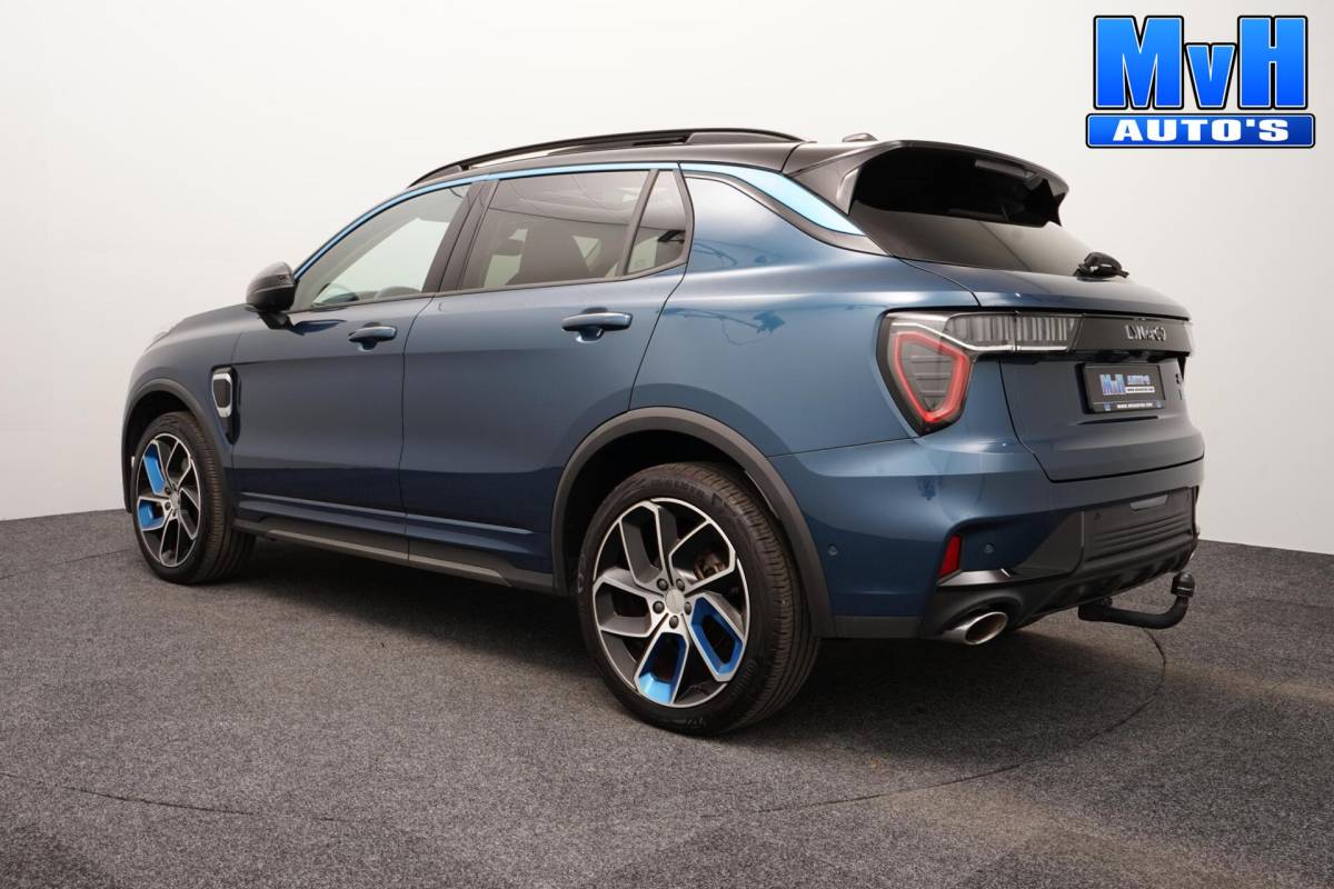 Lynk & Co 01 Lynk & Co 01 1.5 PHEV|ZWARTE.HEMEL|TREKHAAK|360ºCAM|SOH96%