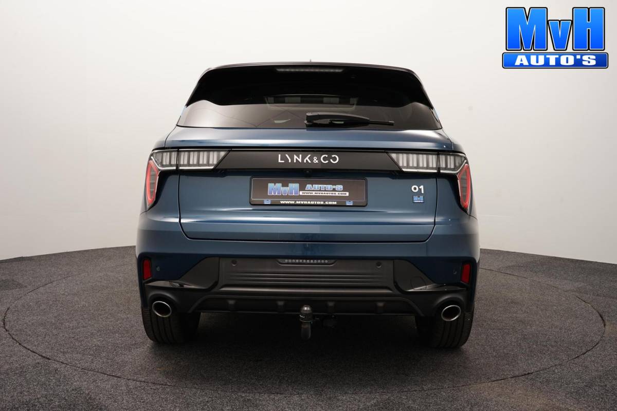 Lynk & Co 01 Lynk & Co 01 1.5 PHEV|ZWARTE.HEMEL|TREKHAAK|360ºCAM|SOH96%