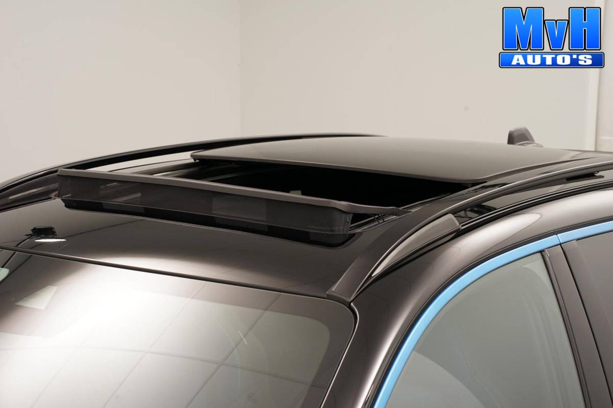 Lynk & Co 01 Lynk & Co 01 1.5 PHEV|ZWARTE.HEMEL|TREKHAAK|360ºCAM|SOH96%