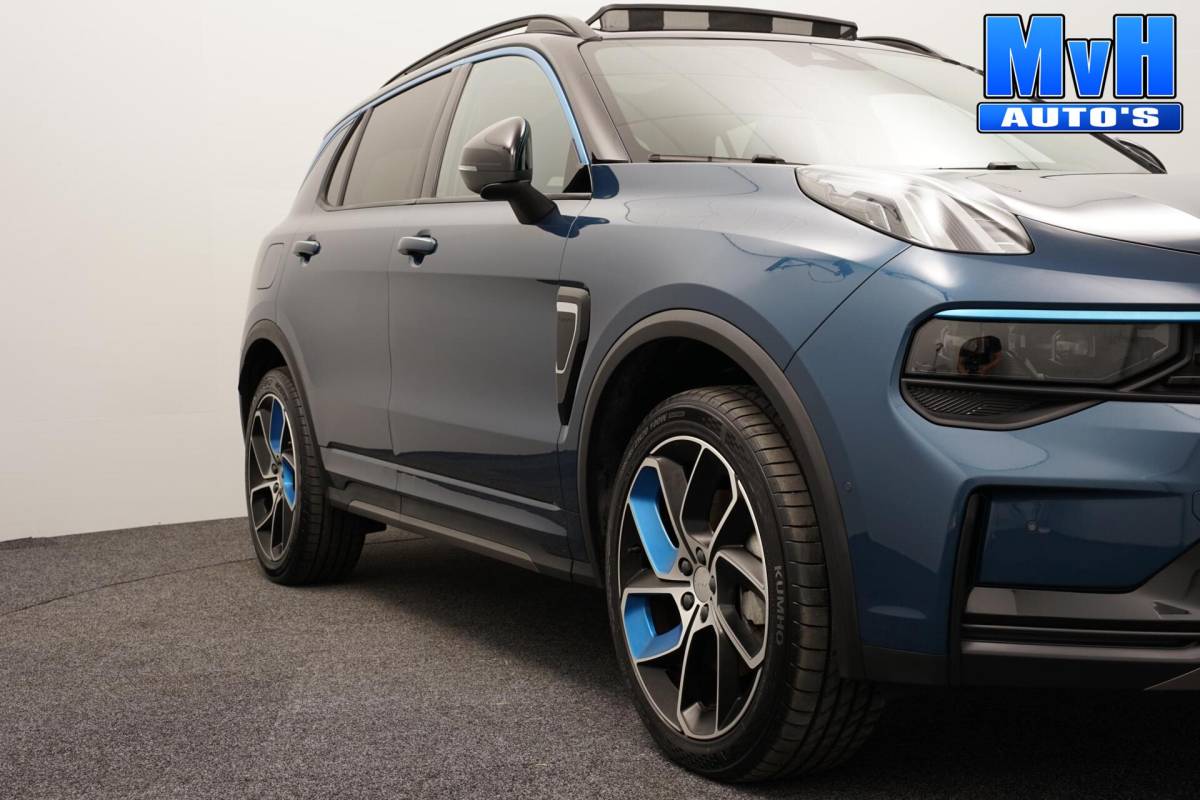 Lynk & Co 01 Lynk & Co 01 1.5 PHEV|ZWARTE.HEMEL|TREKHAAK|360ºCAM|SOH96%