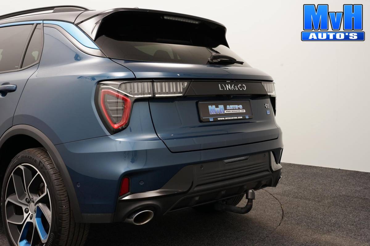 Lynk & Co 01 Lynk & Co 01 1.5 PHEV|ZWARTE.HEMEL|TREKHAAK|360ºCAM|SOH96%