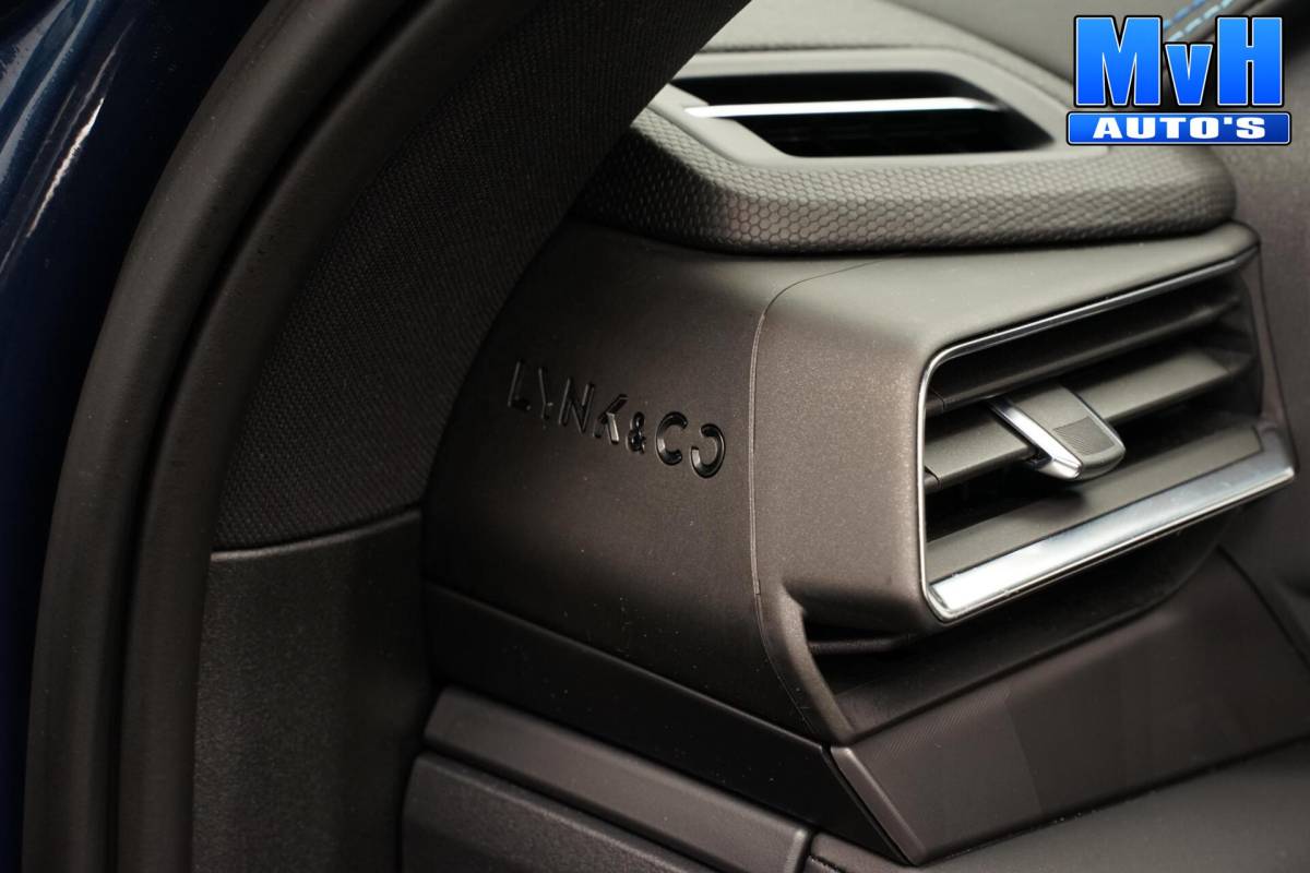 Lynk & Co 01 Lynk & Co 01 1.5 PHEV|ZWARTE.HEMEL|TREKHAAK|360ºCAM|SOH96%