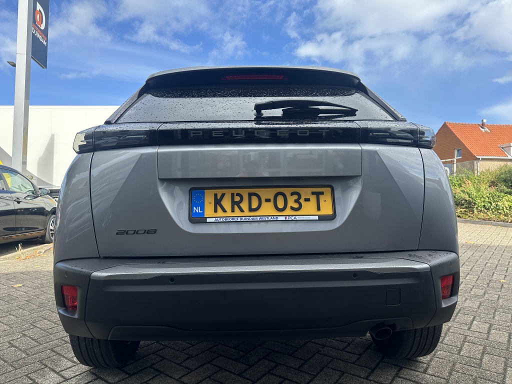Peugeot 2008 Peugeot 2008 1.2 Allure 100 PK | PDC voor & achter | CarPlay |