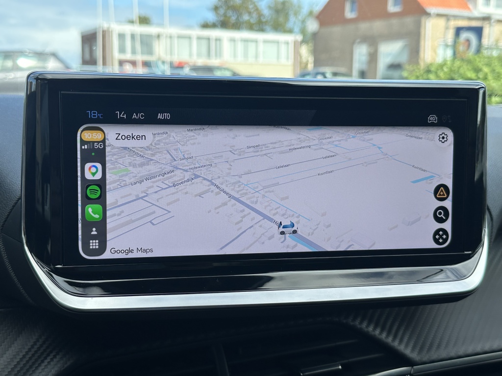 Peugeot 2008 Peugeot 2008 1.2 Allure 100 PK | PDC voor & achter | CarPlay |