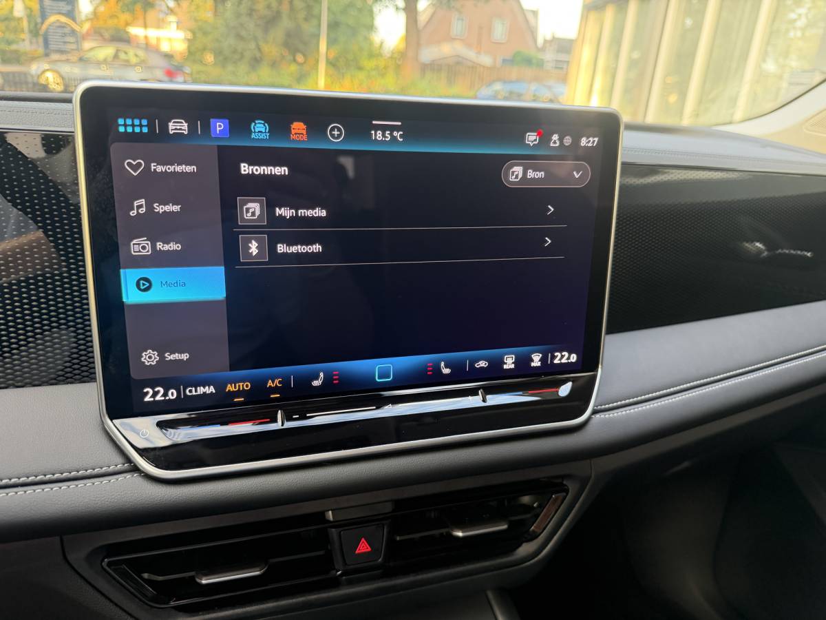 Volkswagen Tiguan Volkswagen Tiguan 1.5 eTSI Life Edition 7-traps automaat 360 camera trekhaak Edition 150pk 20Inch 2025 km 31.000