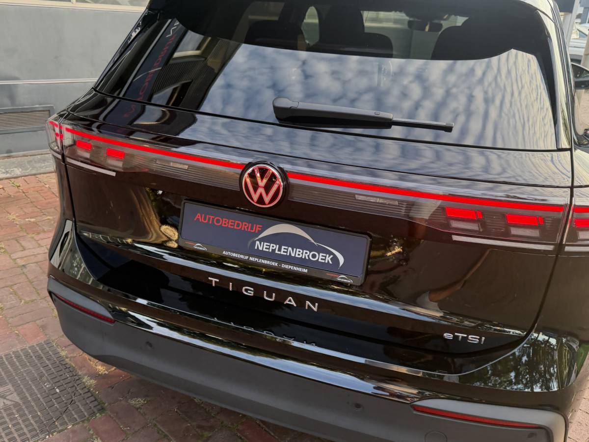 Volkswagen Tiguan Volkswagen Tiguan 1.5 eTSI Life Edition 7-traps automaat 360 camera trekhaak Edition 150pk 20Inch 2025 km 31.000