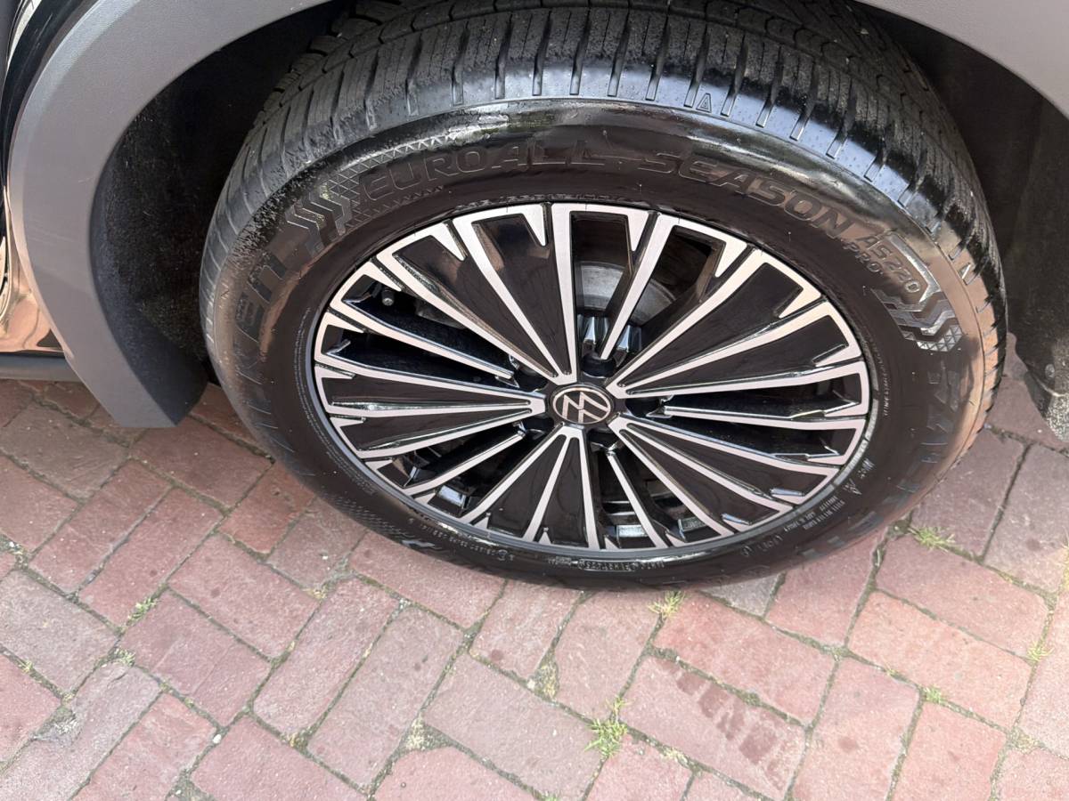 Volkswagen Tiguan Volkswagen Tiguan 1.5 eTSI Life Edition 7-traps automaat 360 camera trekhaak Edition 150pk 20Inch 2025 km 31.000