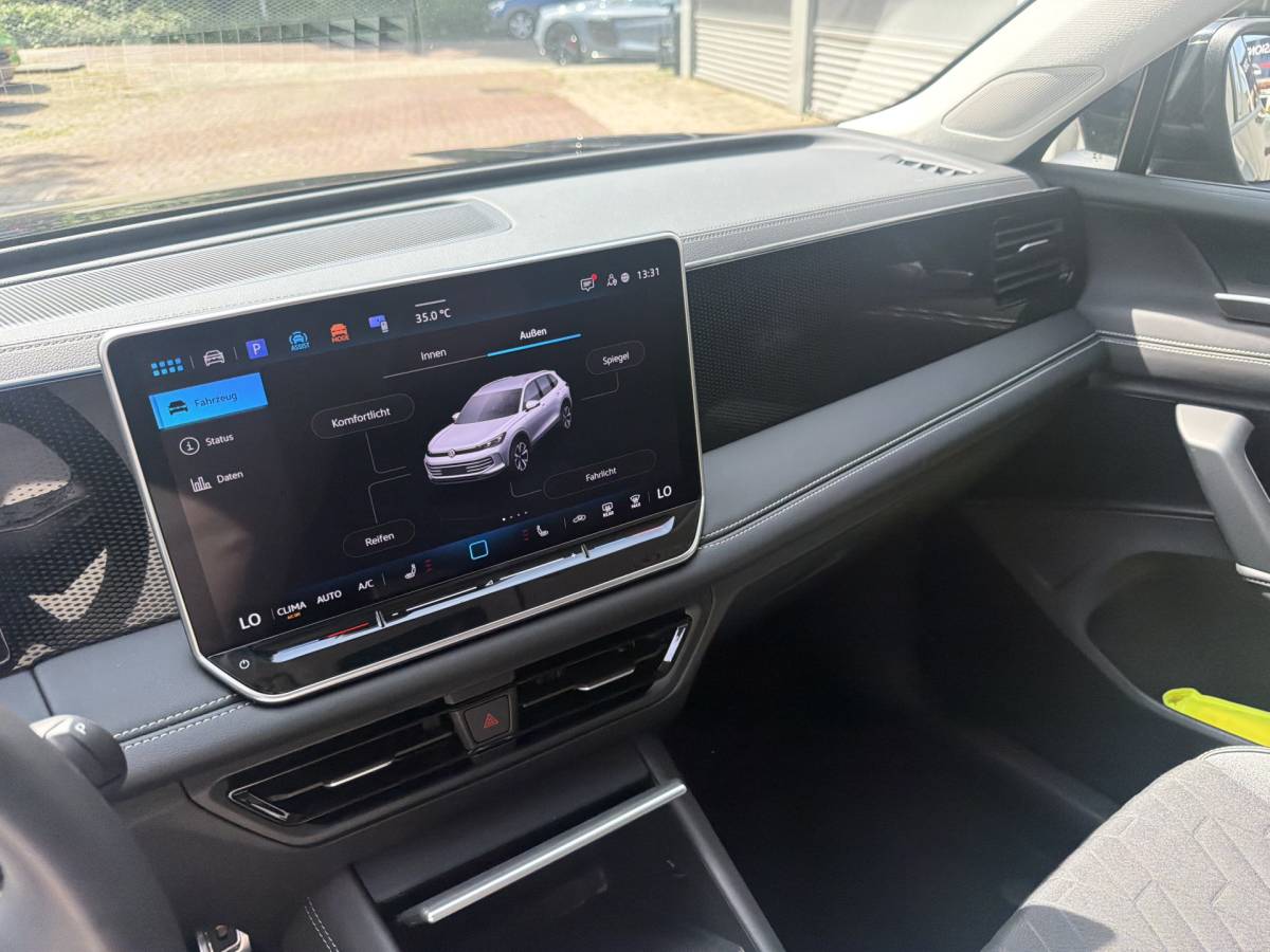Volkswagen Tiguan Volkswagen Tiguan 1.5 eTSI Life Edition 7-traps automaat 360 camera trekhaak Edition 150pk 20Inch 2025 km 31.000