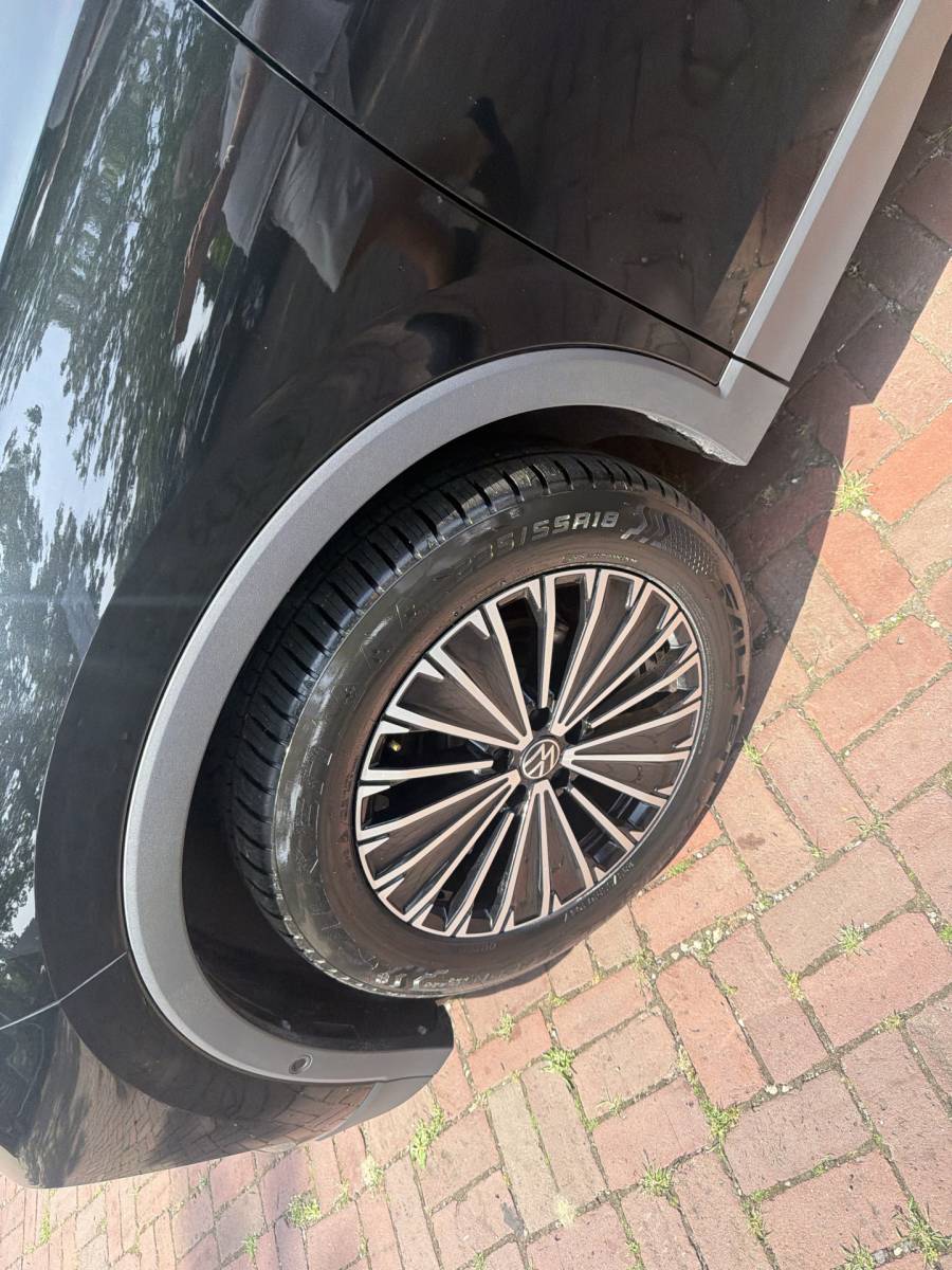 Volkswagen Tiguan Volkswagen Tiguan 1.5 eTSI 18inch 7-traps automaat 360 camera trekhaak Edition 150pk 2025 km 31.000