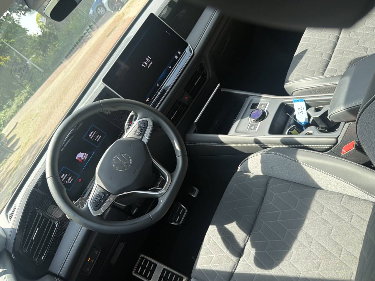 Volkswagen Tiguan Volkswagen Tiguan 1.5 eTSI Life Edition 7-traps automaat 360 camera trekhaak Edition 150pk 20Inch 2025 km 31.000