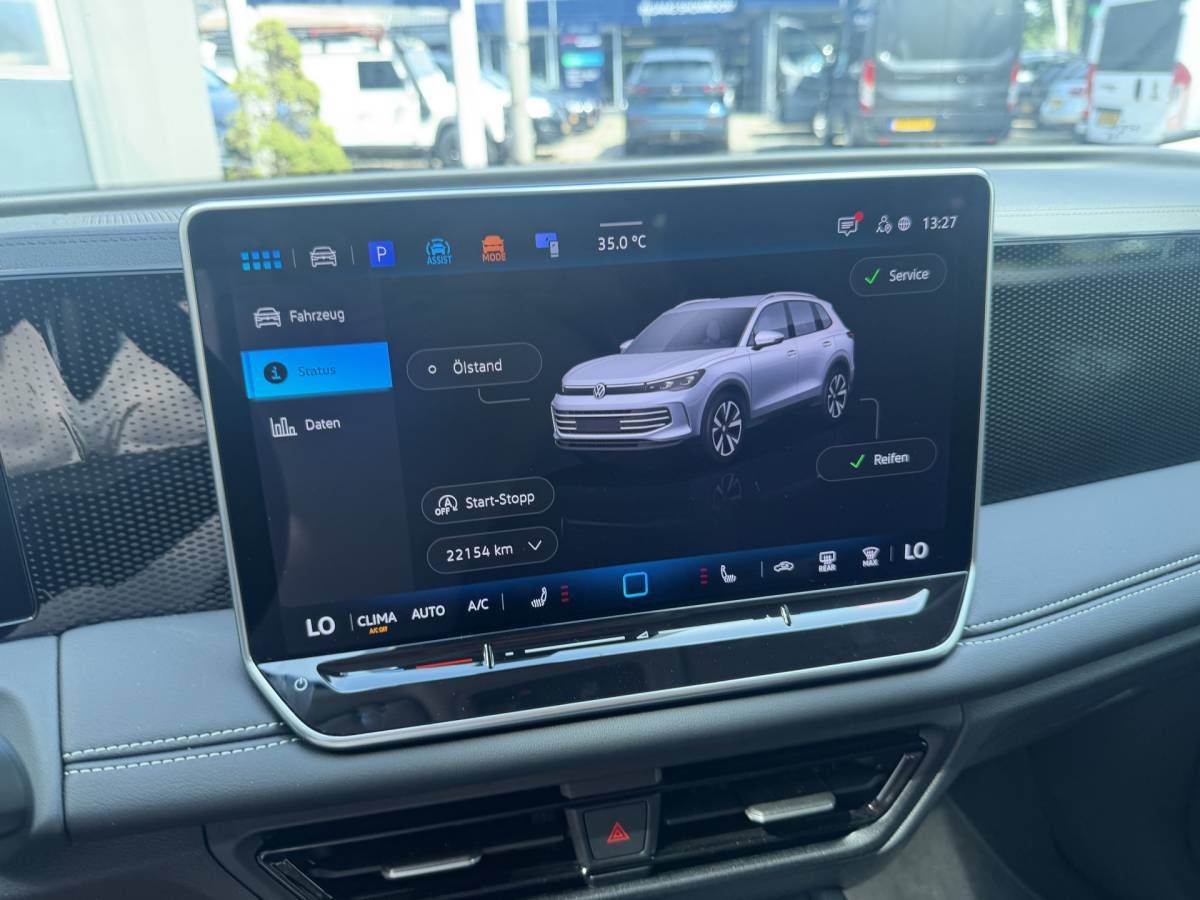 Volkswagen Tiguan Volkswagen Tiguan 1.5 eTSI 18inch 7-traps automaat 360 camera trekhaak Edition 150pk 2025 km 31.000