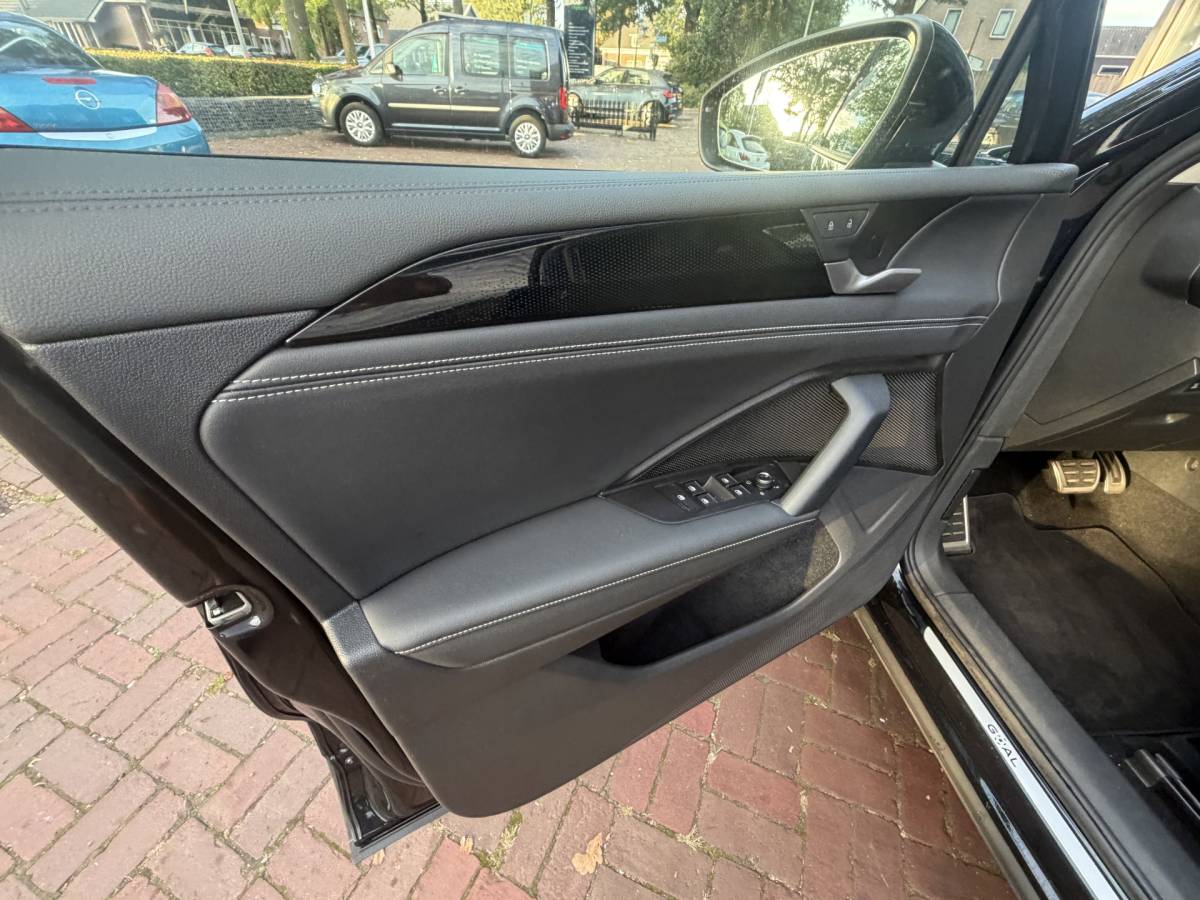Volkswagen Tiguan Volkswagen Tiguan 1.5 eTSI Life Edition 7-traps automaat 360 camera trekhaak Edition 150pk 20Inch 2025 km 31.000