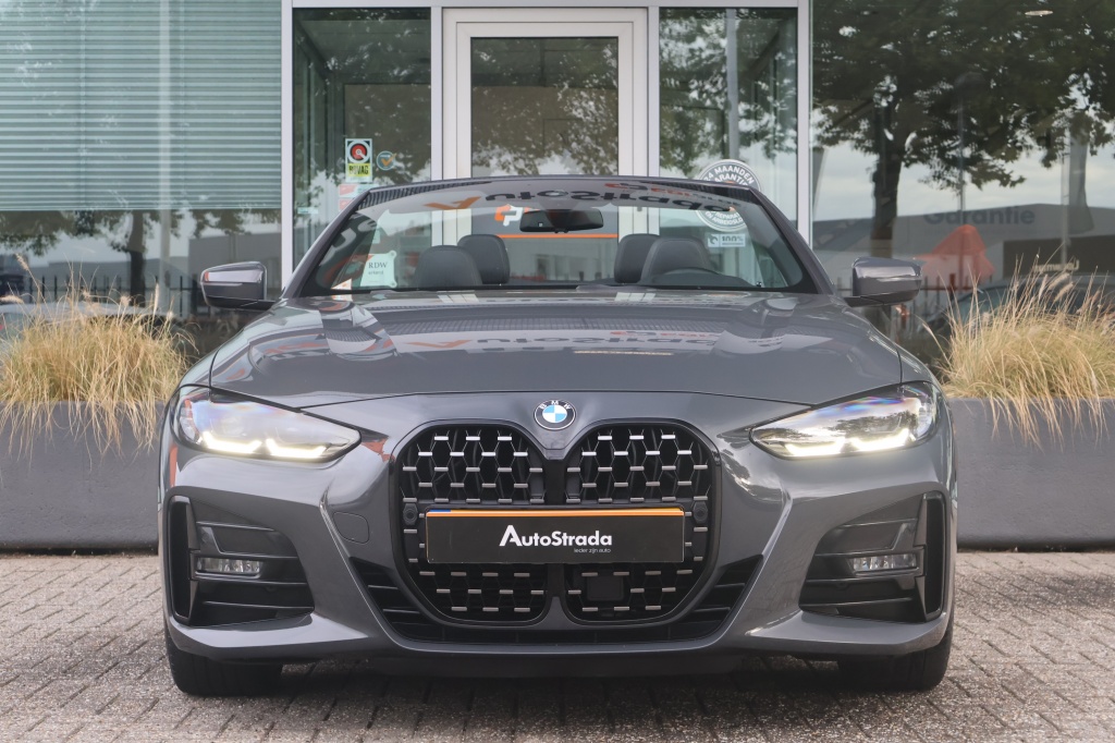 BMW 4 Serie BMW 4-Serie Cabrio (g23) 420i M-Sport 184pk | Dravitgrau | Carbon | ACC | Climate | HUD | Stoelverwarming | Camera