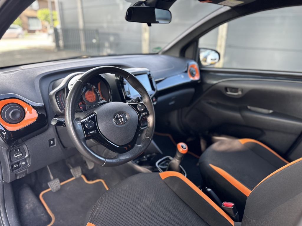 Toyota Aygo Toyota Aygo 1.0 VVT-i JBL*UNIEK*Camera*2020*Airco*Cruise*Andriod/Carplay*XPLAY