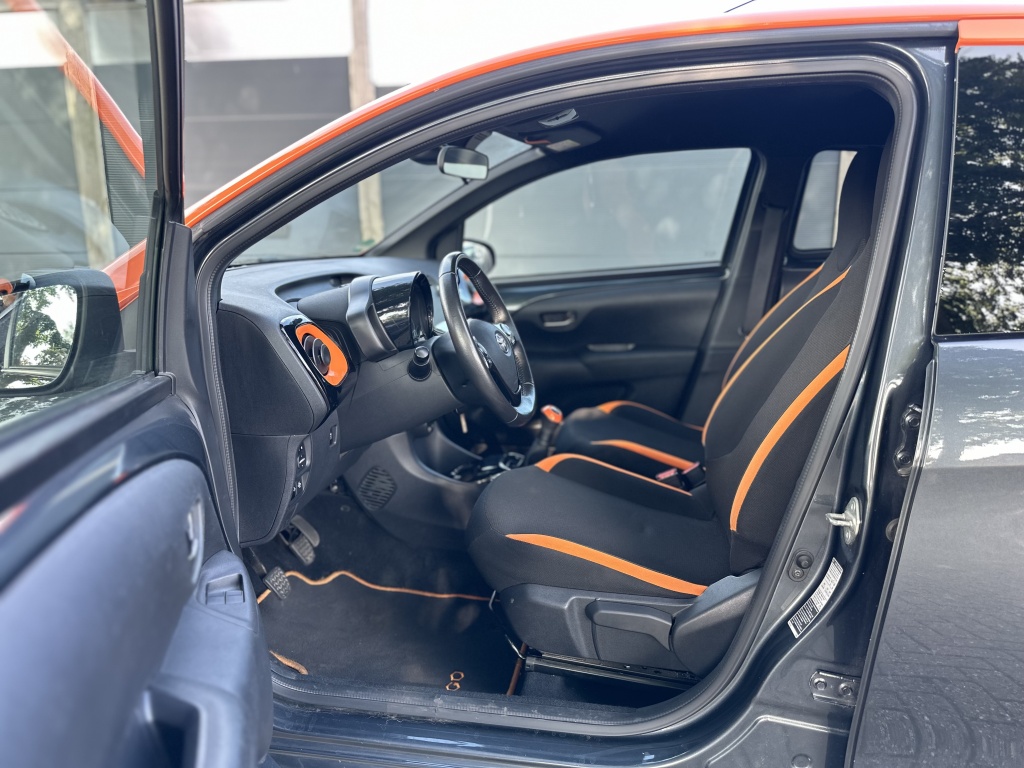 Toyota Aygo Toyota Aygo 1.0 VVT-i JBL*UNIEK*Camera*2020*Airco*Cruise*Andriod/Carplay*XPLAY