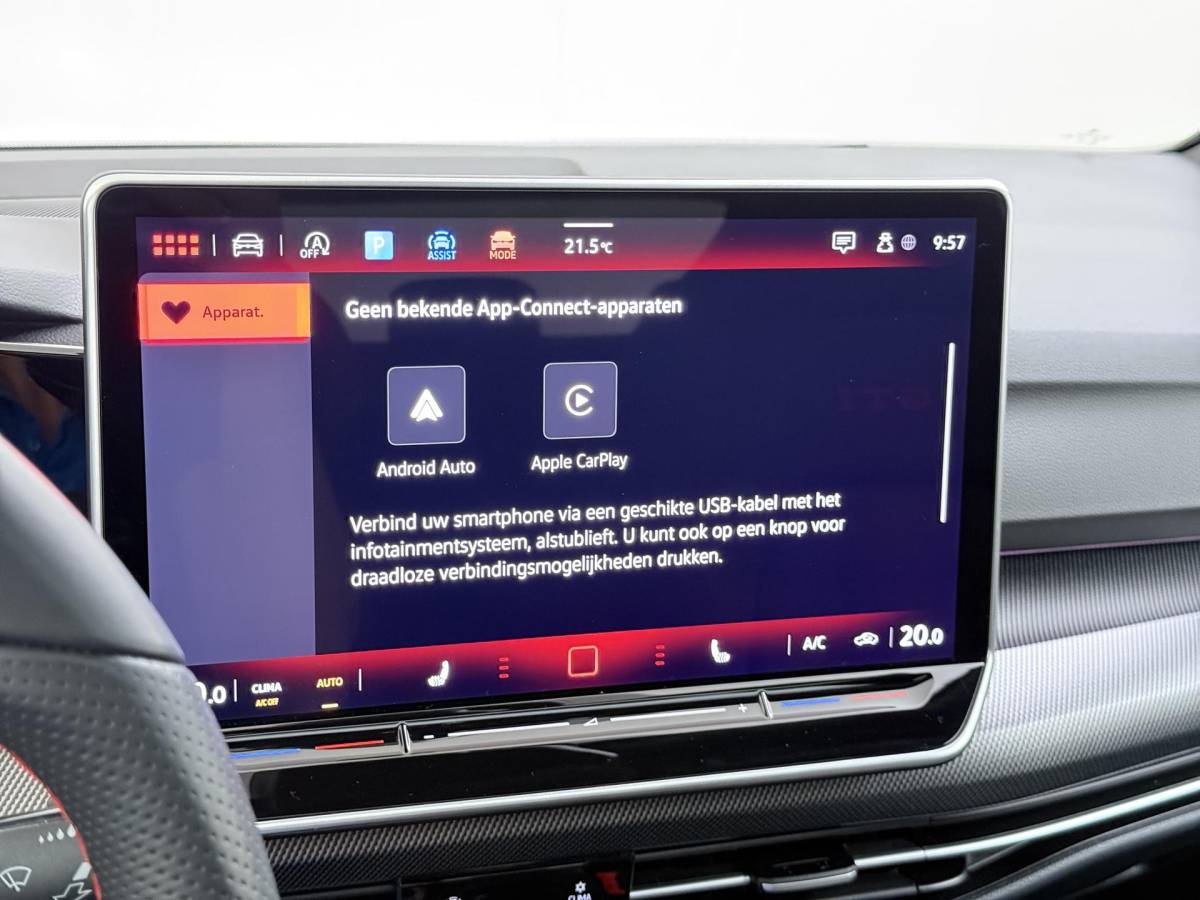Volkswagen Golf Volkswagen Golf 2.0 TSI GTI 265PK | APPLE CARPL. ADNROID AUTO | ACC | PANORAMA DAK | 360° CAMERA | STOEL/STUUR VERWARMING |
