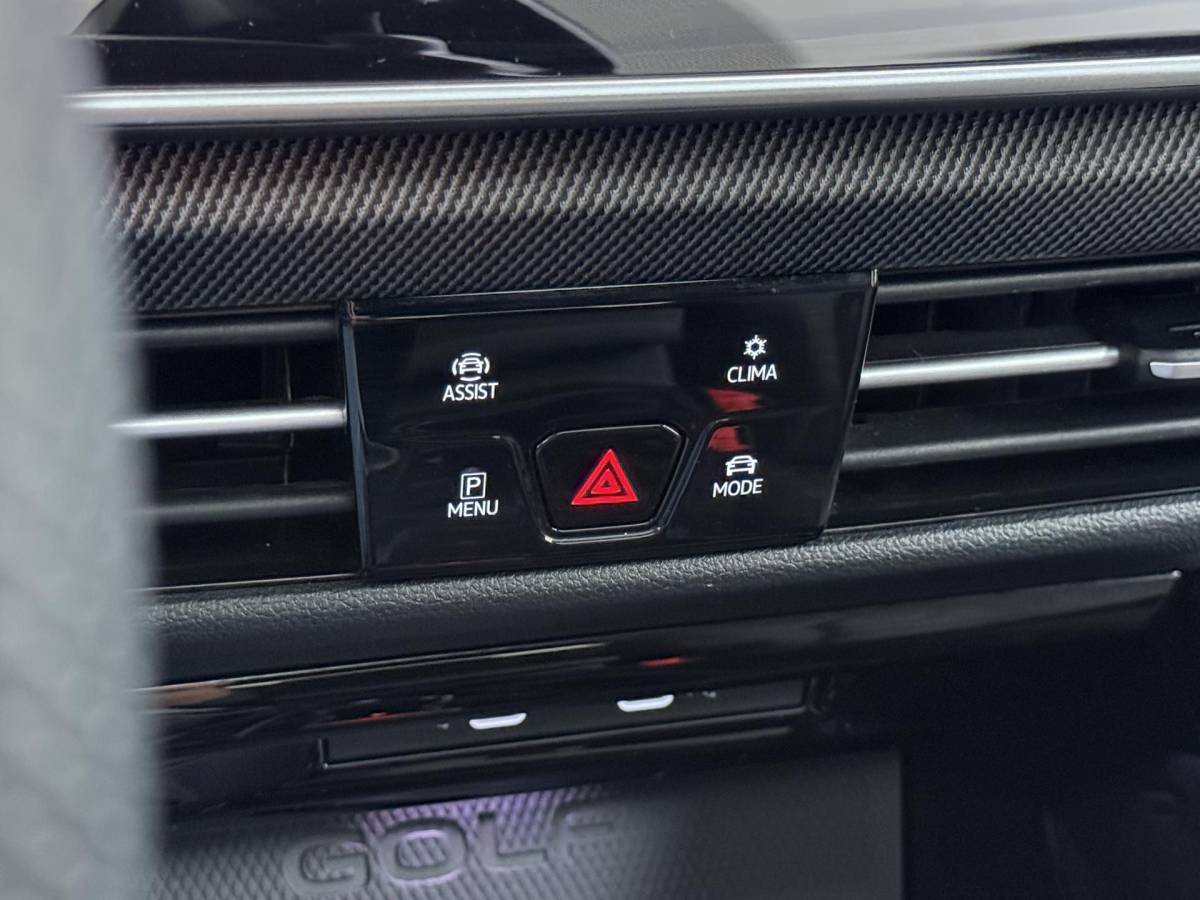 Volkswagen Golf Volkswagen Golf 2.0 TSI GTI 265PK | APPLE CARPL. ADNROID AUTO | ACC | PANORAMA DAK | 360° CAMERA | STOEL/STUUR VERWARMING |