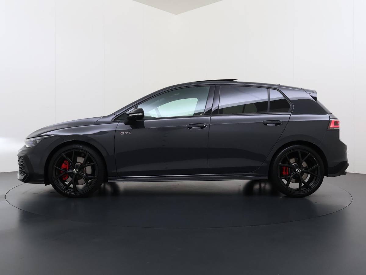 Volkswagen Golf Volkswagen Golf 2.0 TSI GTI 265PK | APPLE CARPL. ADNROID AUTO | ACC | PANORAMA DAK | 360° CAMERA | STOEL/STUUR VERWARMING |
