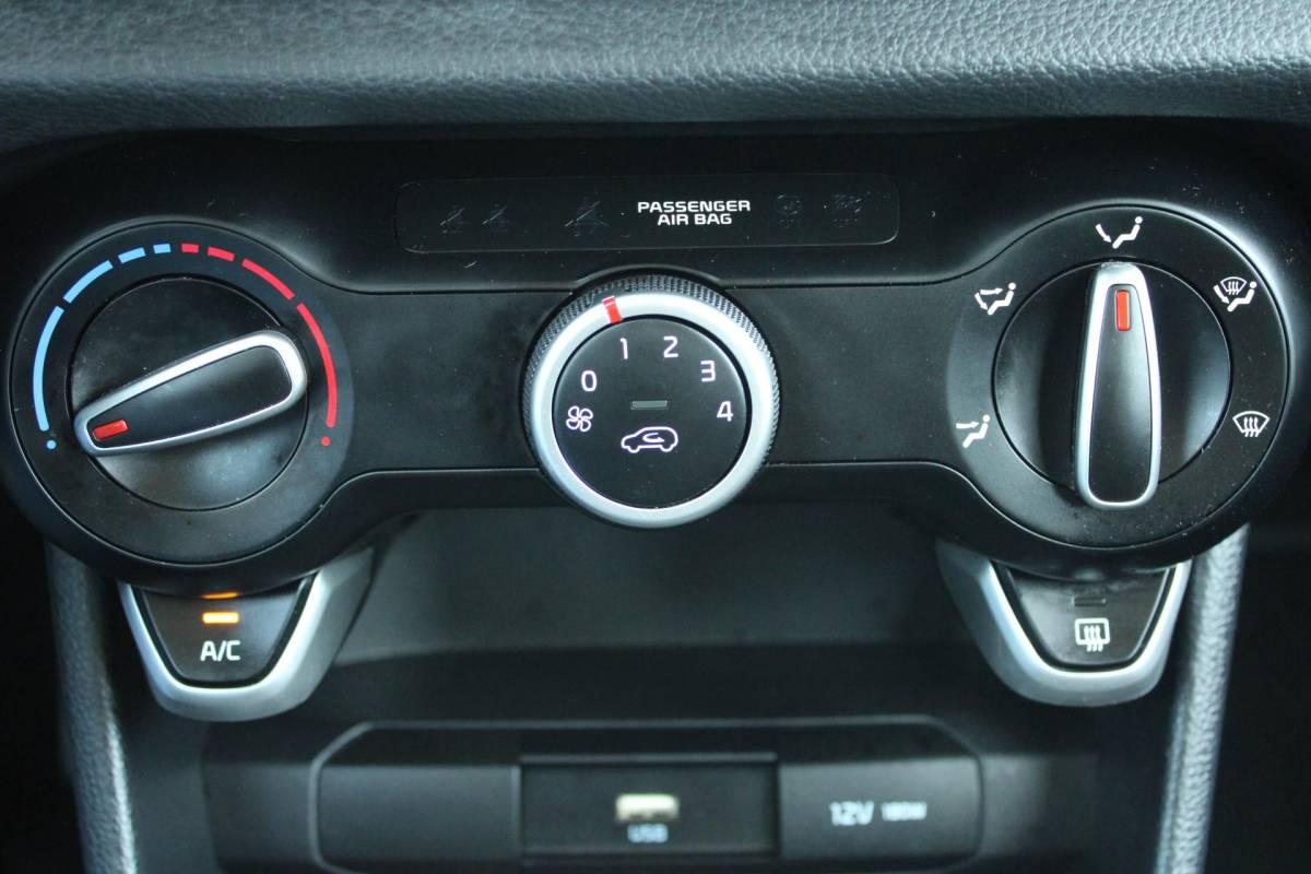 Kia Picanto Kia Picanto 1.0 DPi ComfortLine | Incl. 12 maanden garantie | Cruise control | Airco | Bluetooth | DAB radio |