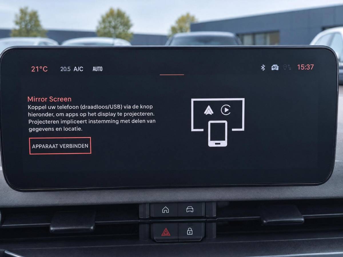 Fiat 600 Fiat 600 1.2 Hybrid Pop | Incl. 12 maanden garantie | Cruise control | Parkeercamera | Apple carplay/Android auto | DAB radio | Navigatie | Stoelverwarming | Climate control |