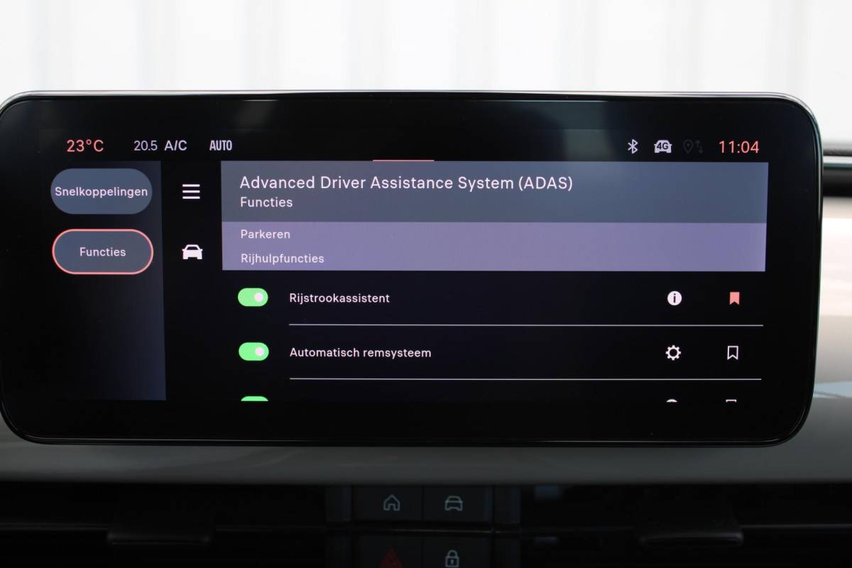 Fiat 600 Fiat 600 1.2 Hybrid Pop | Incl. 12 maanden garantie | Cruise control | Parkeercamera | Apple carplay/Android auto | DAB radio | Navigatie | Stoelverwarming | Climate control |