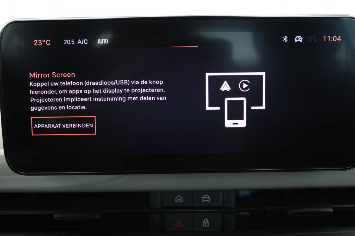 Fiat 600 Fiat 600 1.2 Hybrid Pop | Incl. 12 maanden garantie | Cruise control | Parkeercamera | Apple carplay/Android auto | DAB radio | Navigatie | Stoelverwarming | Climate control |