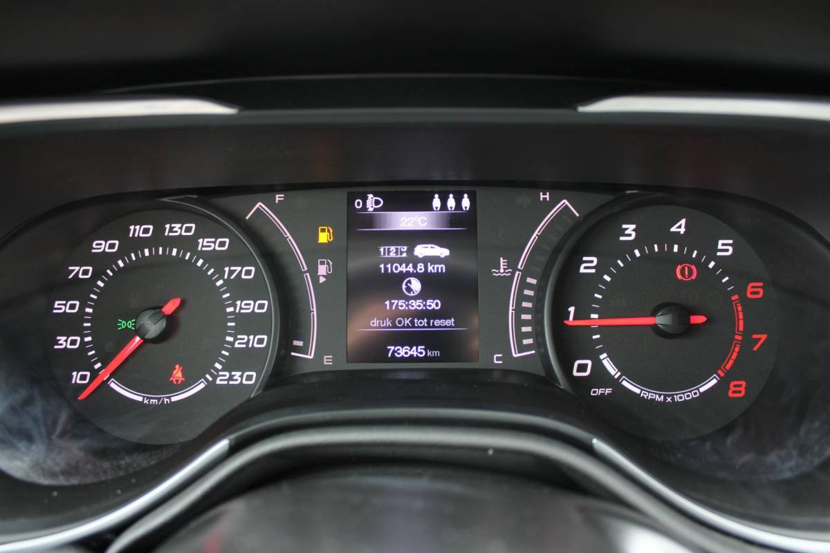 Fiat Tipo Fiat Tipo 1.4 Mirror | Incl. 12 maanden garantie | Cruise control | Airco | Trekhaak | DAB radio | navigatie | Bluetooth | Parkeercamera |