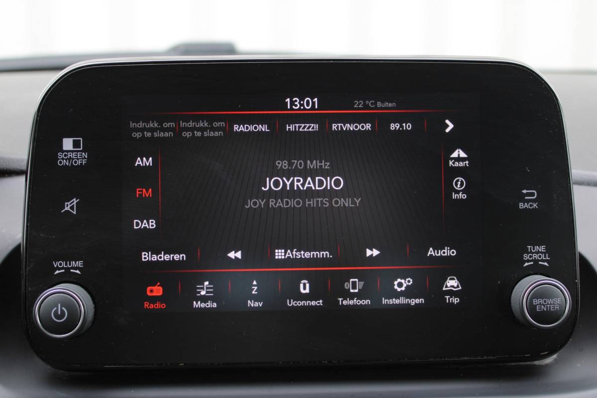 Fiat Tipo Fiat Tipo 1.4 Mirror | Incl. 12 maanden garantie | Cruise control | Airco | Trekhaak | DAB radio | navigatie | Bluetooth | Parkeercamera |