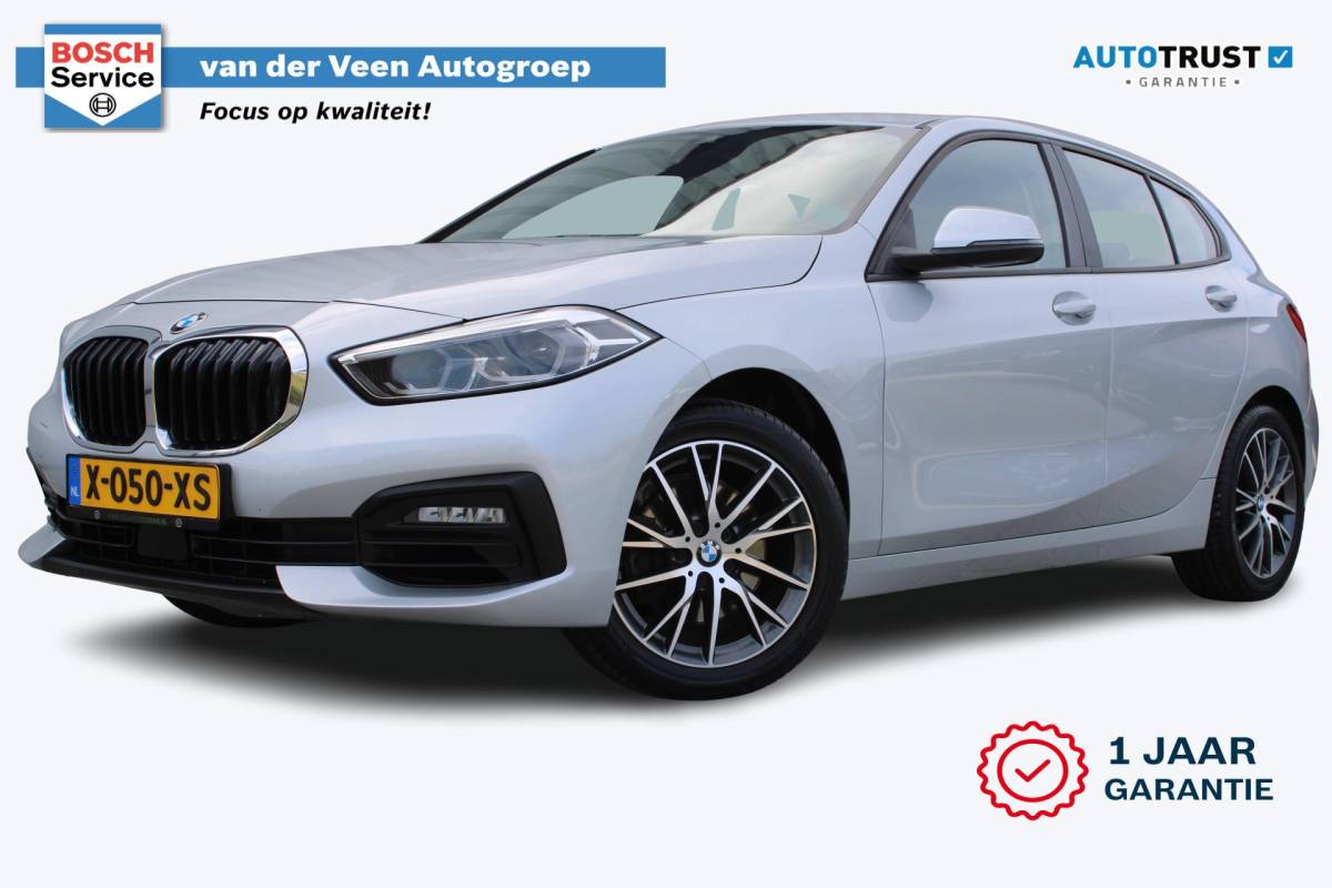 BMW 1 Serie BMW 1-serie 116i High Executive | Incl. 12 maanden garantie | Stoelverwarming | Apple Carplay & Android Auto | WIFI | Climate Control | Hill Hold | Elektrisch verstelbare stoelen |