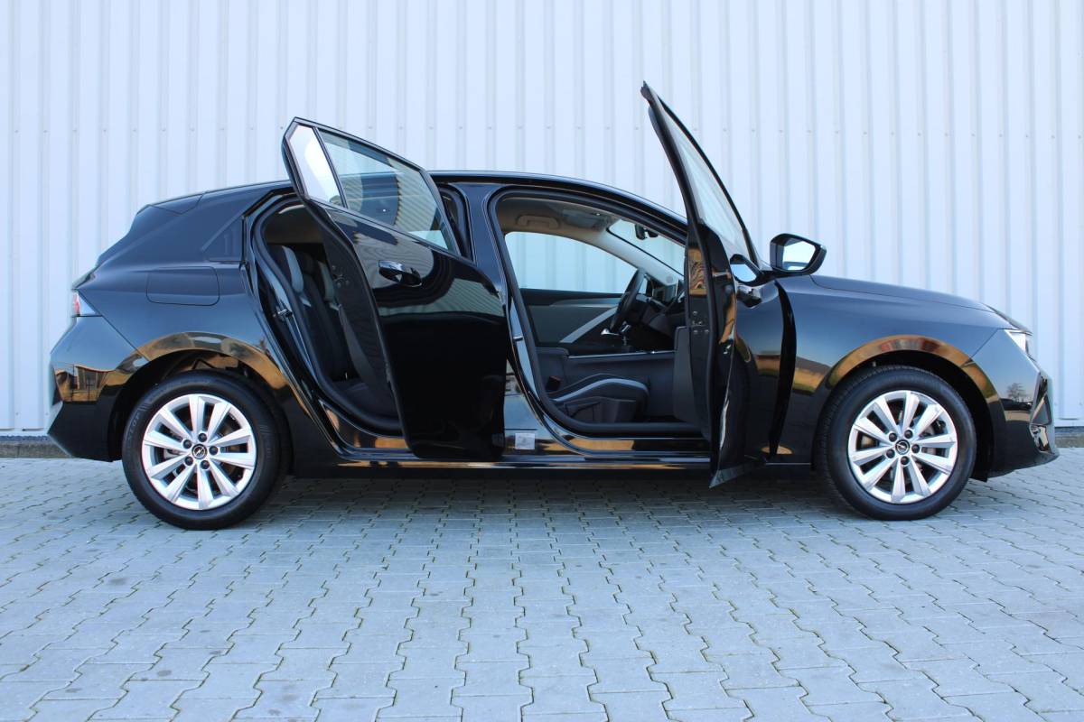 Opel Astra Opel Astra 1.2 Level 2 | Incl. 12 maanden garantie | Cruise control | Climate control | Apple carplay/Android auto | DAB radio | Lane assist | Parkeersensoren |