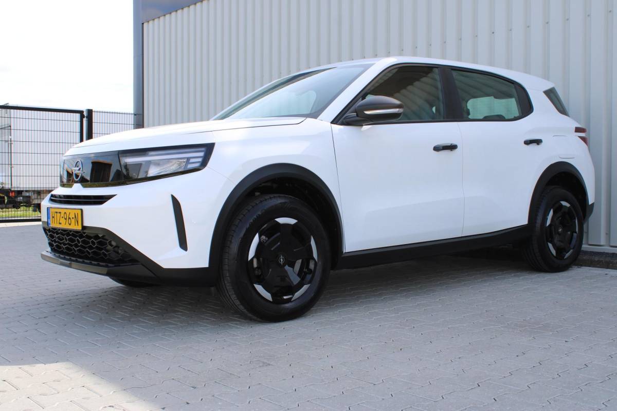 Opel Frontera Opel Frontera Electric Edition 44 kWh| Incl. 12 maanden garantie | Cruise control | Apple carplay/Android auto | DAB radio | Navigatie | Parkeercamera | Airco |