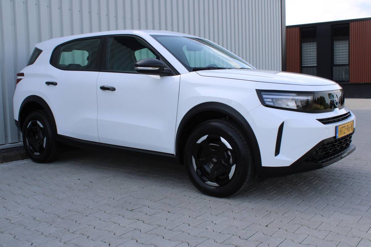 Opel Frontera Opel Frontera Electric Edition 44 kWh| Incl. 12 maanden garantie | Cruise control | Apple carplay/Android auto | DAB radio | Navigatie | Parkeercamera | Airco |