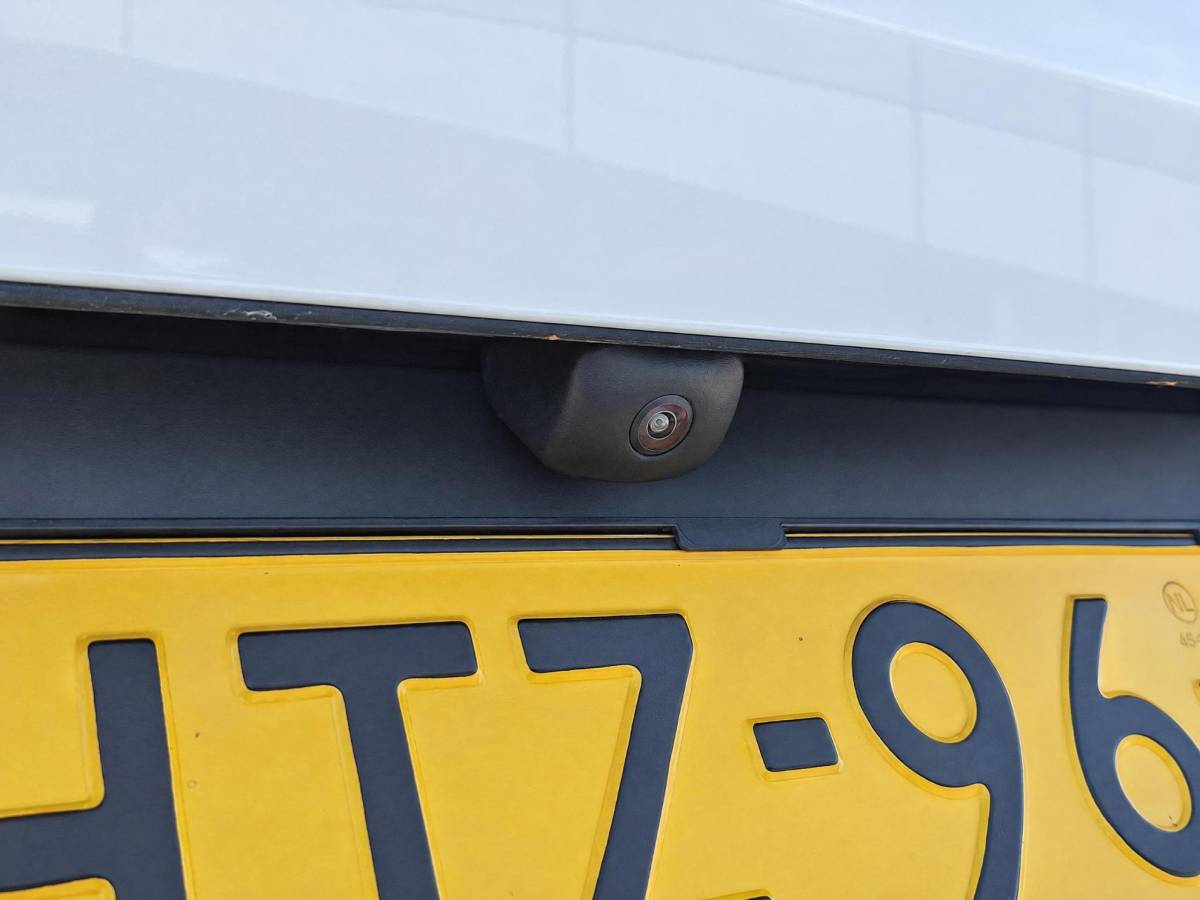 Opel Frontera Opel Frontera Electric Edition 44 kWh| Incl. 12 maanden garantie | Cruise control | Apple carplay/Android auto | DAB radio | Navigatie | Parkeercamera | Airco |