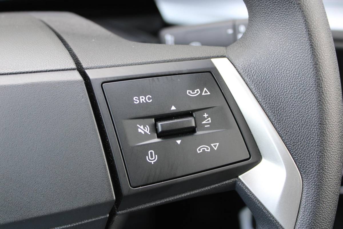 Opel Frontera Opel Frontera Electric Edition 44 kWh| Incl. 12 maanden garantie | Cruise control | Apple carplay/Android auto | DAB radio | Navigatie | Parkeercamera | Airco |