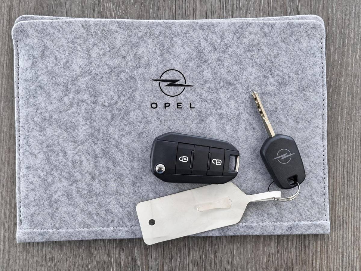 Opel Frontera Opel Frontera Electric Edition 44 kWh| Incl. 12 maanden garantie | Cruise control | Apple carplay/Android auto | DAB radio | Navigatie | Parkeercamera | Airco |