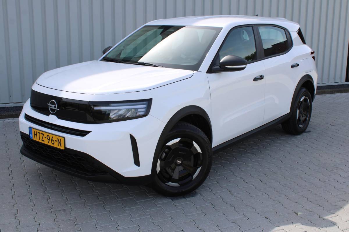 Opel Frontera Opel Frontera Electric Edition 44 kWh| Incl. 12 maanden garantie | Cruise control | Apple carplay/Android auto | DAB radio | Navigatie | Parkeercamera | Airco |