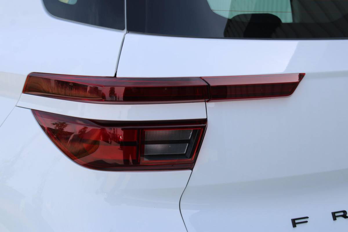 Opel Frontera Opel Frontera Electric Edition 44 kWh| Incl. 12 maanden garantie | Cruise control | Apple carplay/Android auto | DAB radio | Navigatie | Parkeercamera | Airco |