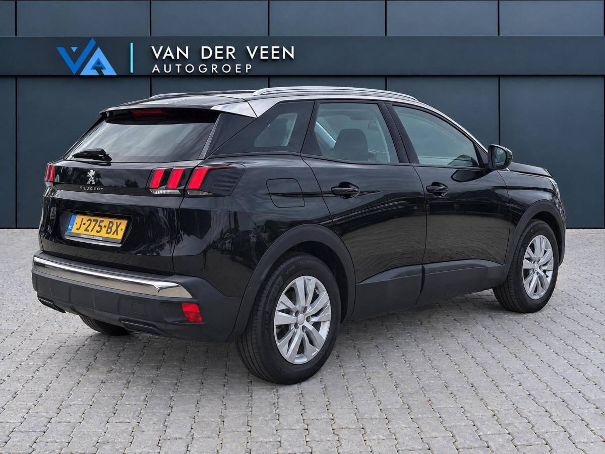 Peugeot 3008 Peugeot 3008 1.2 PureTech Active Avantage | Incl. 12 maanden garantie | Nieuwe distributieriem + beurt | Apple carplay/Android auto | Trekhaak afneembaar | Cruise control | Parkeercamera | Navigatie | Climate control | DAB radio | 100% onderhouden |