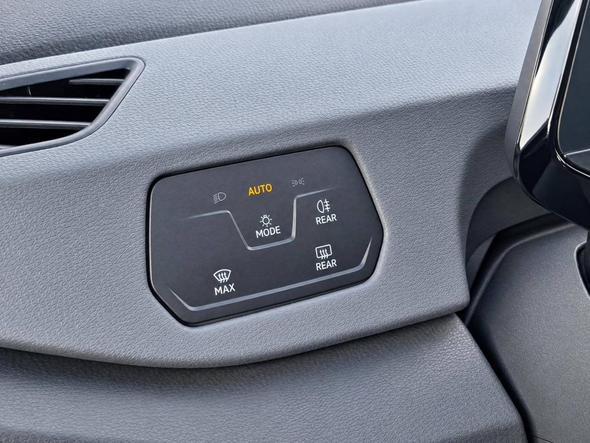 Volkswagen ID.3 Volkswagen ID.3 Pro 58 kWh | Incl. 12 maanden garantie | SOH 91% | Apple carplay/Android auto | Stoel/stuurverwarming | Standkachel | Navigatie | DAB radio | Adaptieve cruise control |